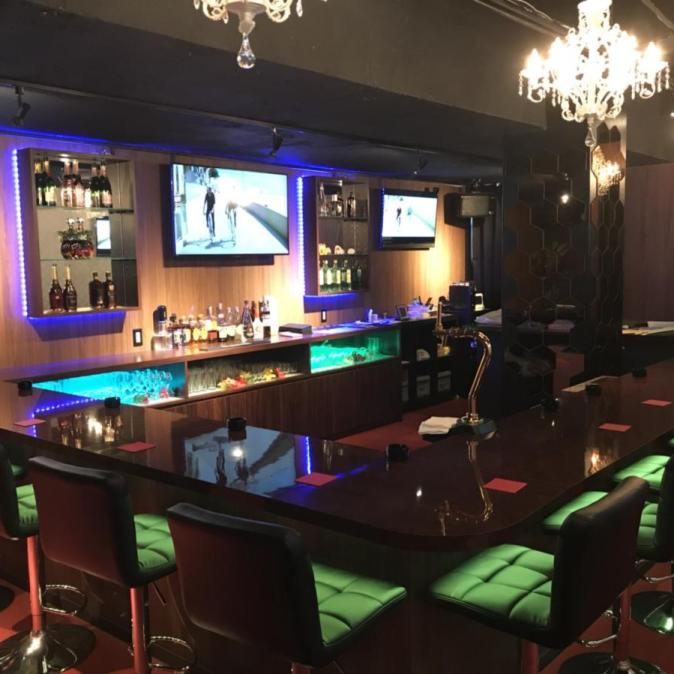 BUNNY'S BAR MALONEY(マロニー)